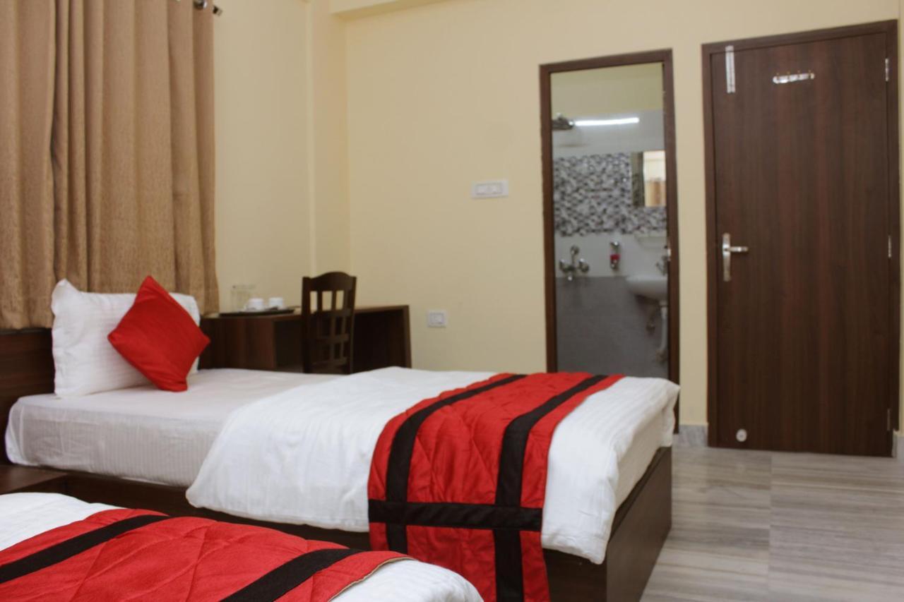 Sanjiva Suites Calcutta  Esterno foto